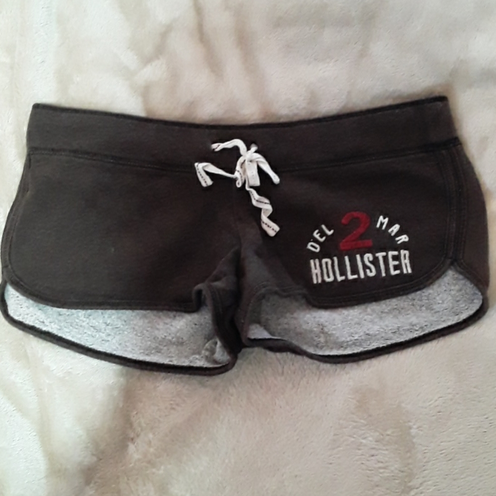 Womens Hollister shorts